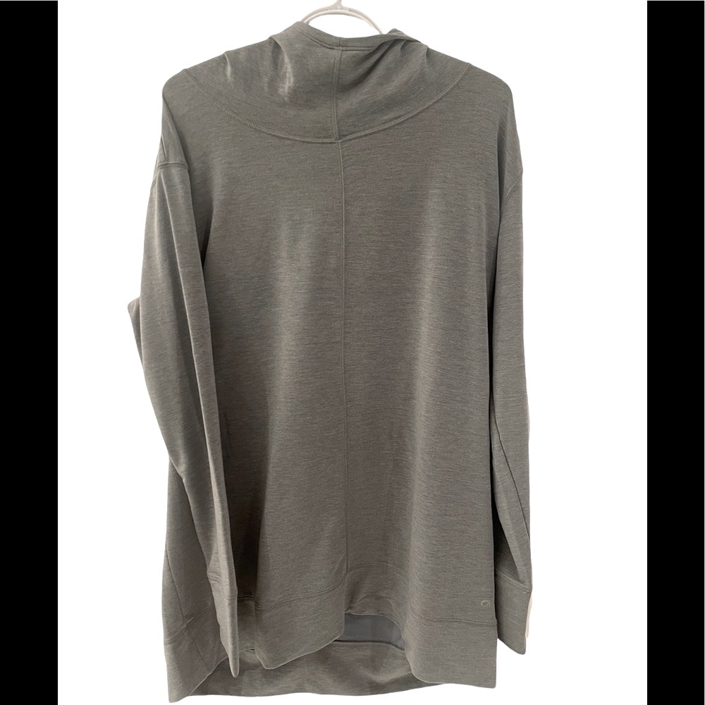 Gap Fit light grey sweatshirt - tunic length - size XL- never worn NWOT